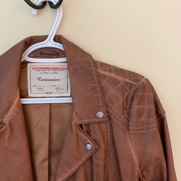 Vegan leather jacket! - Picture 5 of 10